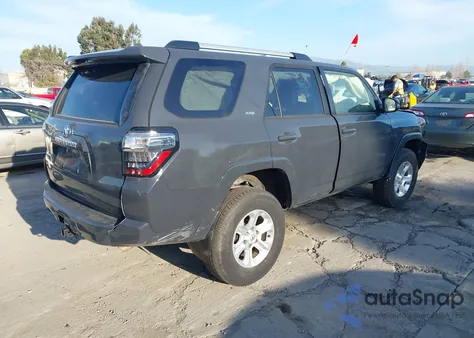 2024 Toyota 4Runner Sr5 Premium z USA, uszkodzony, nr VIN JTENU5JR6R6293011